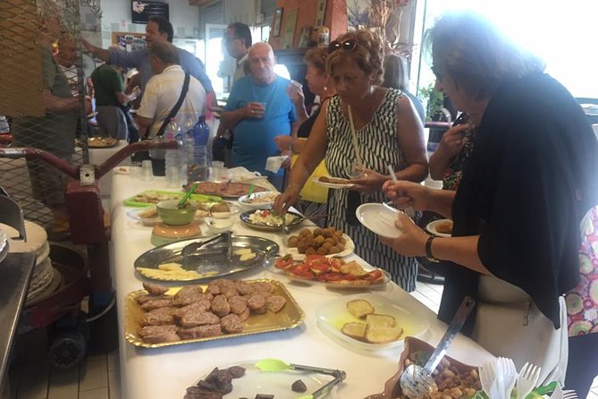 Ascoli Olive Oil Tour with Tasting and Local Food Pairing - The family welcome is part of the experience