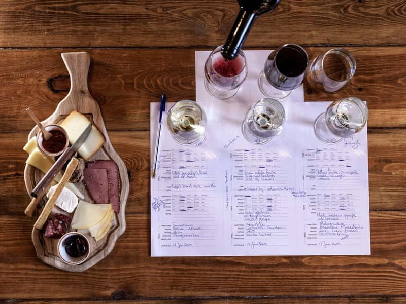 Athens: Acropolis Wine Tasting with Cheese and Olives - Key points at a glance