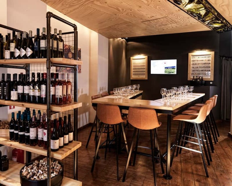 Athens: Acropolis Wine Tasting with Cheese and Olives - What this Athens wine tasting is really about