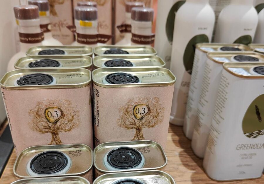 Athens Old Town: Greek Olive Oil & Herbs Tasting - Brettos Bar adds character to a short stop