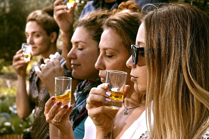 ATHENS OLIVE ESTATE - Olive Oil Workshop with Farm-to-Fork Lunch - Three extra-virgin oils, tasted with purpose