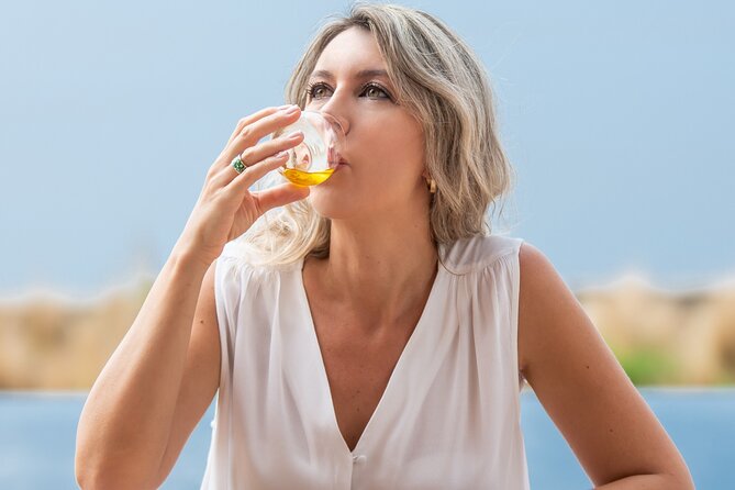 Best Mykonos Olive Oil Tasting - Learn from a world-famous Expert - The food pairings make the lesson stick