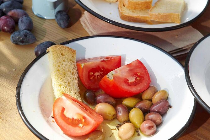 Bio Farm Private Olive Oil Tasting, Farm to Fork Meal & Temple of Poseidon Tour - Who should book this experience