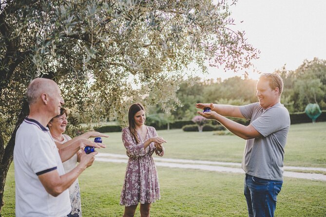 Buje: Authentic Istrian family farm, guided walk, foods & wine - The guides and the family welcome