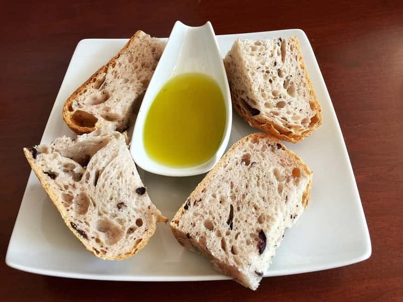 Cagliari: private tasting of fine extra virgin olive oil - What the Cagliari olive oil tasting is really about