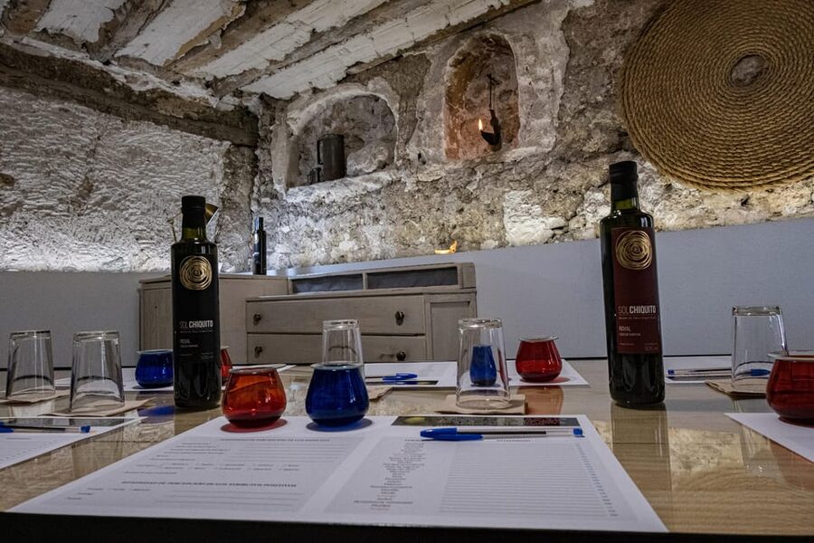 Cazorla: Highligts Tour with Olive Oil Tasting - A quieter street to Olearum