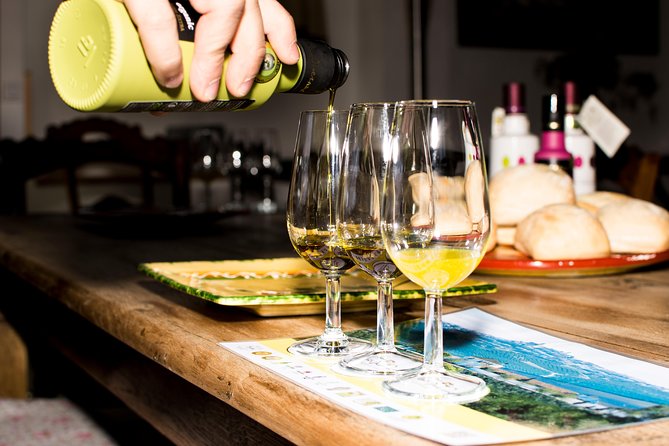 Cordoba Olive Oil mill, Wine, Passion - Tasting extra virgin olive oil the useful way