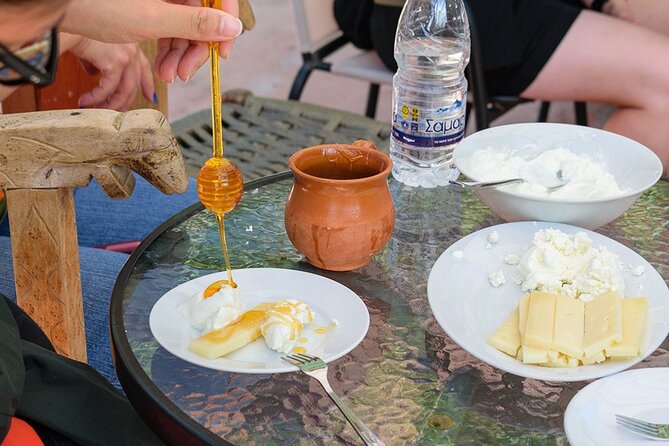 Cretan Delights - Wine, Olive Oil & Cooking Workshop from Chania - Lunch with the people behind the food