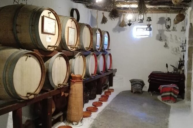Cretan Wines & Olive oil tour - The treasures of Crete - Meleses: a family winery with five local wines