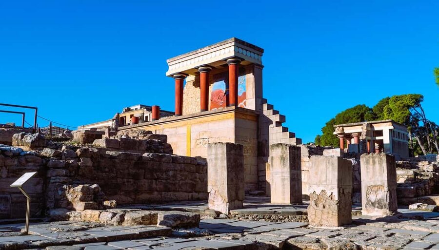 Crete: Knossos Palace, Winery & Olive Oil Tour with Lunch - Knossos, Minotaur stories, and Minoan stone