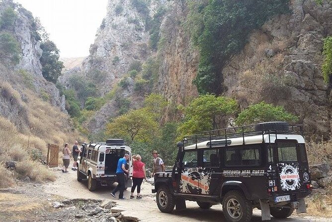 Crete's Wine and Olives Safari Tour from Chania - A Cretan vineyard with six wines