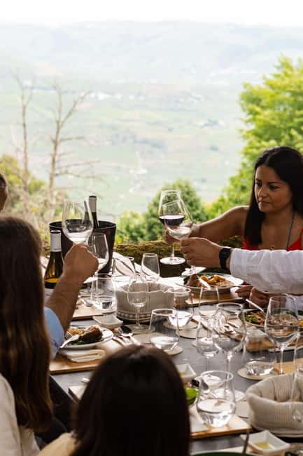 Douro Valley: A Sensory Experience in the Douro: Wines, Olive Oil, and History - From Vineyards and Olive Groves to the Old Cellar