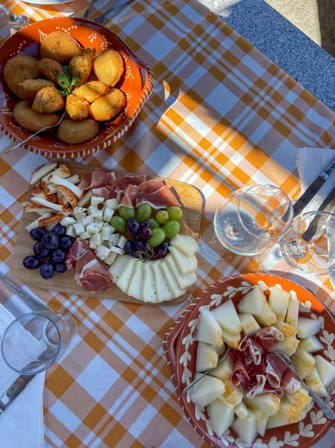 Douro Valley: Olive Oil & Wine Tour with Boat & Lunch - A one-hour rabelo boat ride from Pinhão