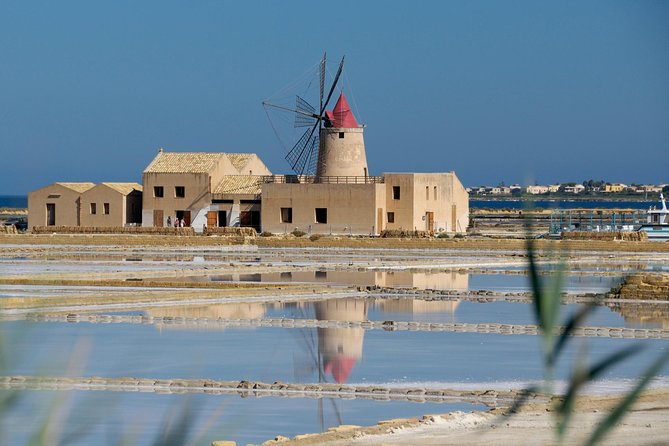 Erice & Marsala: Salt, Olive Oil & Wine with lunch included - The farmhouse lunch: the heart of the day