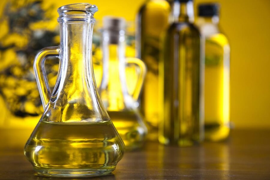 Extra Virgin Olive oil tasting - Meeting beneath the Corredera clock