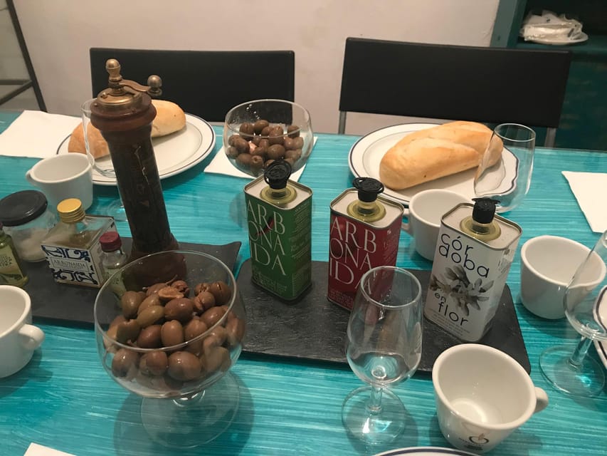 Extra Virgin Olive oil tasting - Six oils, four olive varieties, and a useful lesson