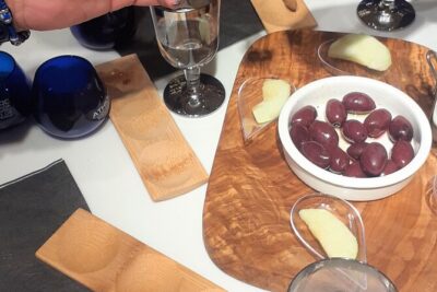 Flavors of Greece: Olive Oil and Wine Tasting Tour in Athens
