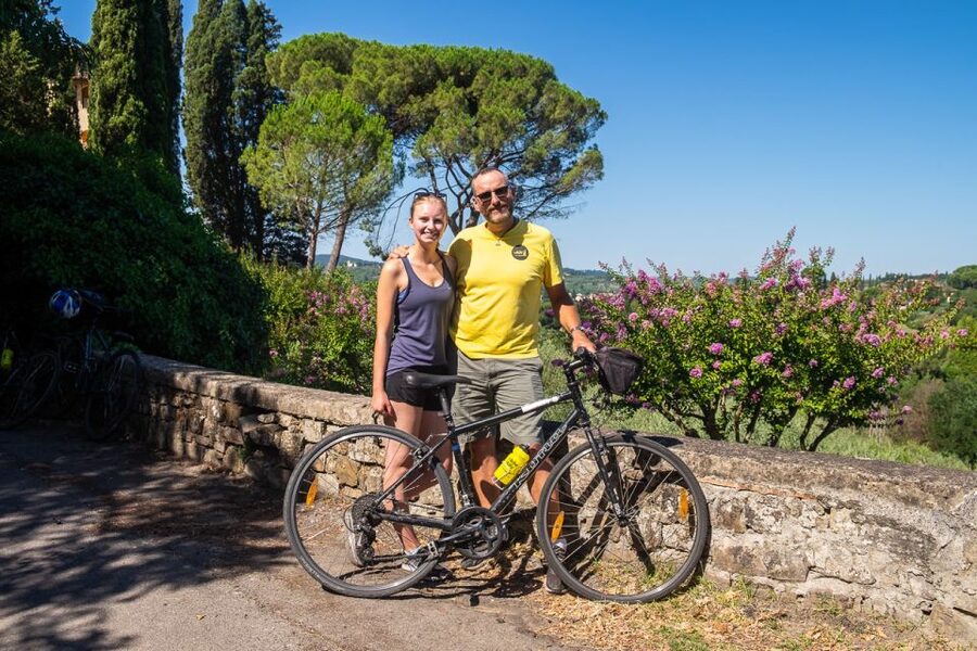 Florence: Tuscany Bike Tour with Wine & Olive Oil - What the guides add to the ride