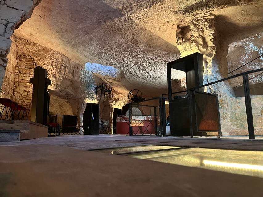 Frantoio Rosso Ipogeo Martina Franca: visit to the medieval oil mill - Entering the underground mill in Martina Franca