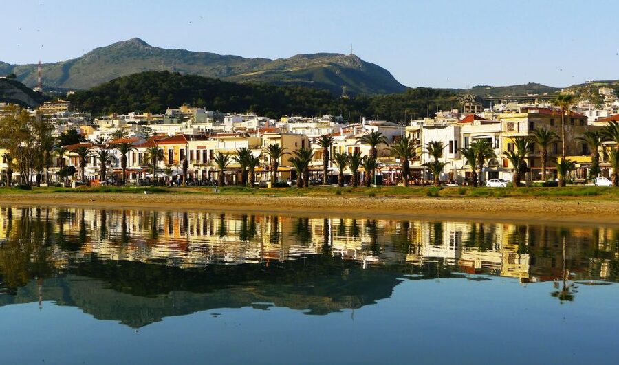 From Chania: Rethymno, Lake Kournas & Olive Oil Tasting Tour - Lake Kournas: water, mountain views, and a choice of pace