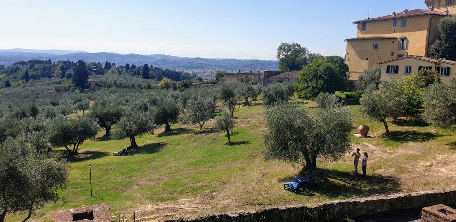 From Florence: Horseback Ride and Olive Oil and food tasting - Guides, Group Size, and the Human Side