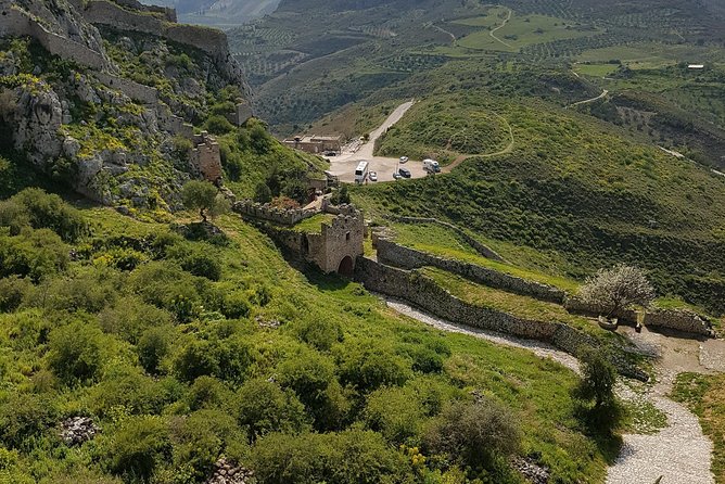 Full day tour Ancient Corinth with wine or olive oil tasting - What the guide arrangement means