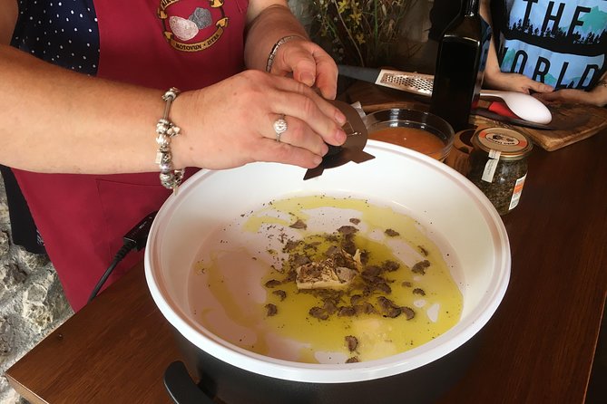 Istrian tapestry - gourmet tour combining wine, truffles and olive oil - Meeting the truffle hunters and dogs