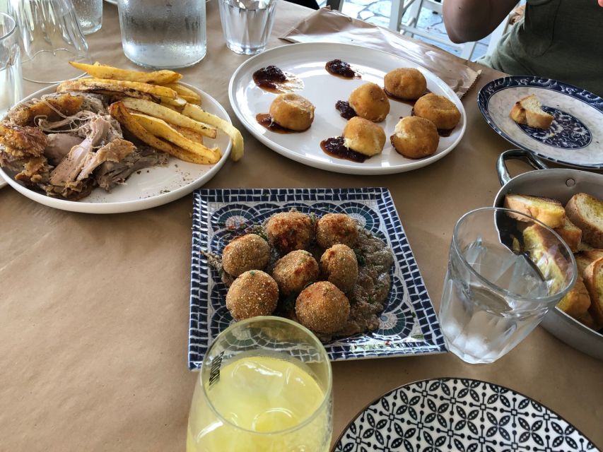 Kalamata: Food tour and Olive Oil Tasting with Light Lunch - The final table: a light Messinian lunch