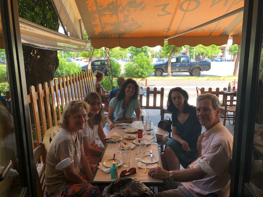 Kalamata: Food tour and Olive Oil Tasting with Light Lunch - A traditional workshop in the narrow lanes