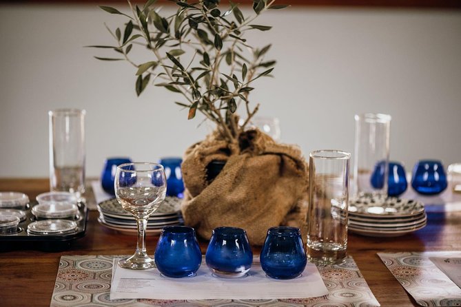 Kalamata- Olive oil & Wine Tour with traditional lunch - The olive oil tasting: learning to notice the peppery finish