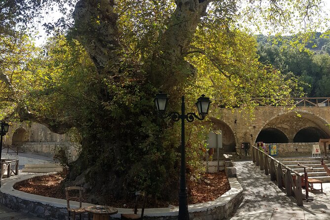 Knossos & lasithi plateau villages,Zeus's cave,&olive oil Mill - Mochos and the village square