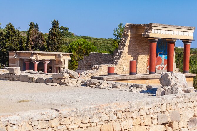 Knossos, Lasithi, Zeus Cave & Olive Mill Farm Combo Tour - A big Cretan day from resort pickup to Knossos