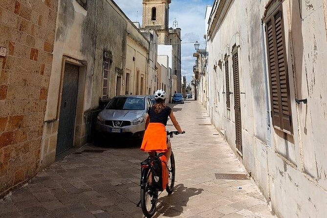 Lecce : Half day E-Bike tour to Old Olive Mill & Olive Oil Taste - The return route gives the ride a second view
