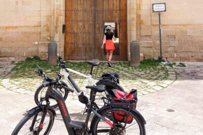 Lecce to Galatina E-Bike: Olive Mill & Wine Tasting + Taxi back