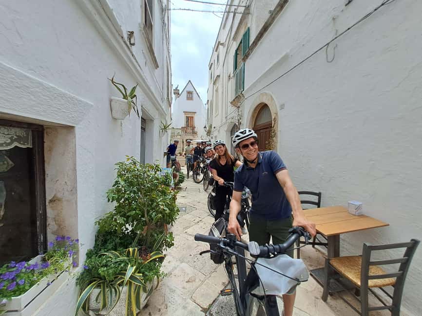 Locorotondo: Guided E-bike Tour & Olive Oil Tasting - Rocco’s relaxed style and local insight