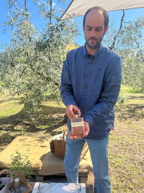 Montecatini Alto: Gourmet picnic among the olive trees with EVO oil pairing - What the Podere Cavozzoli experience is really about