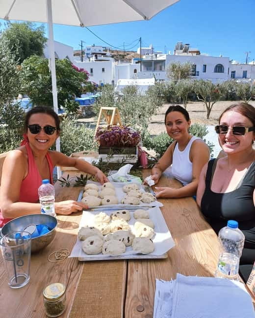 Naxos Town: Olive Oil Tasting & Baking in the Heart of Town - A food lesson in the heart of Naxos Town