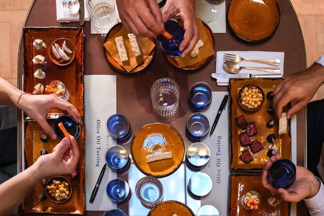 Olive Oil, Cheese, and Wine Tasting with Local Expert - Timing, meeting point, and weather