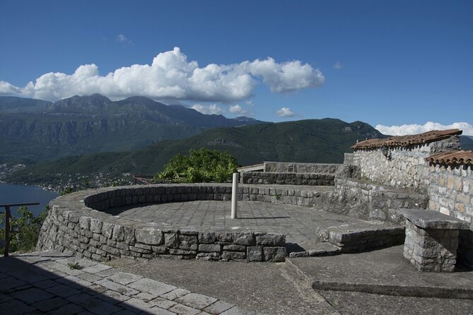 Olive oil farm to fork experience & short walking tour of Kotor - Meeting your guides in Kotor