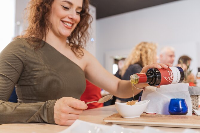 Olive Oil Guided Tasting and History in Pula - Polyphenols and the health side of the tasting