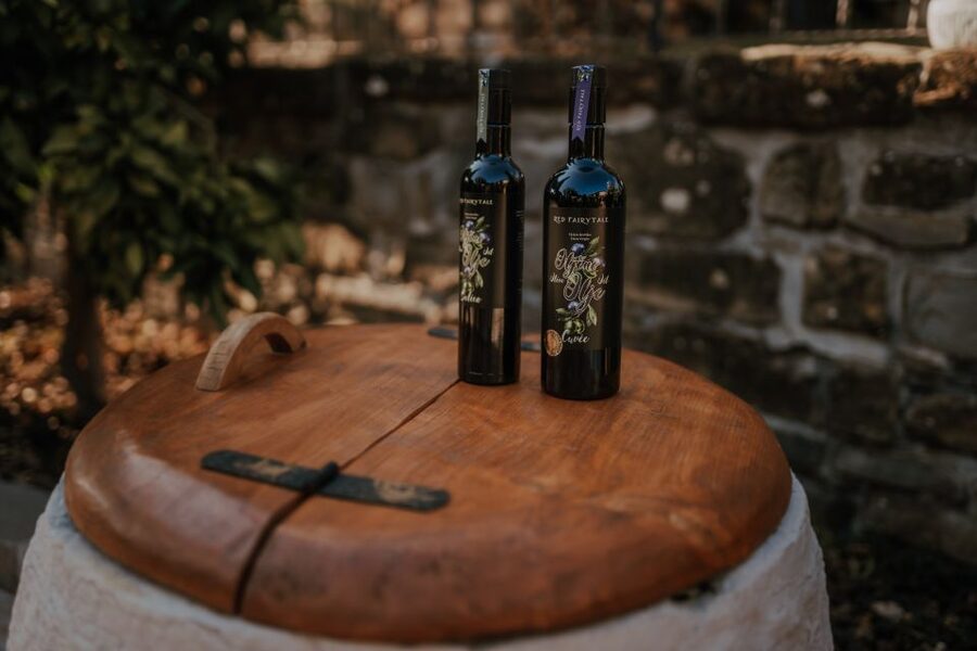 Olive Oil Tasting a Journey of Flavors and Aromas - The farm shop and local products