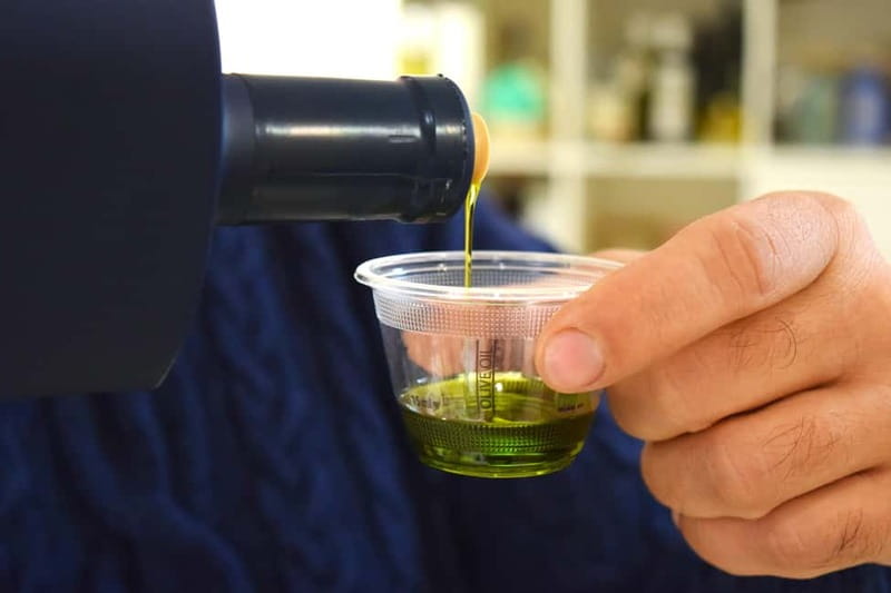 Olive oil tasting & food pairing in Thessaloniki - What Irini Kokolaki adds to the session