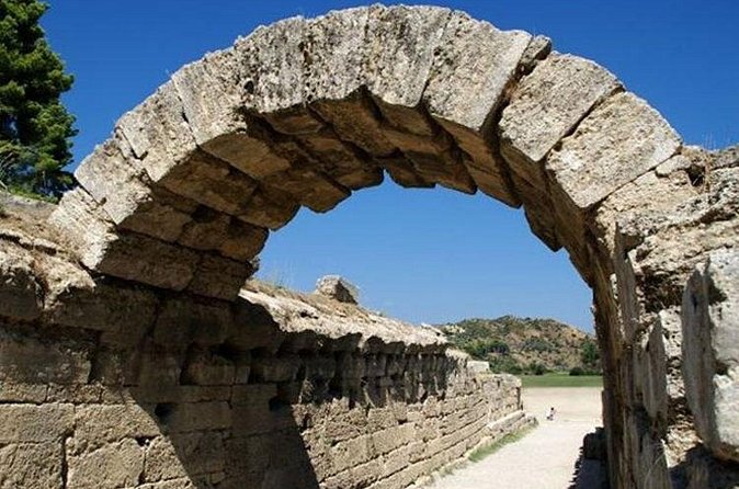 Olympia shore Excursion - 4 hour tour (Olympia, Olive press, Beach) - Who should book this excursion