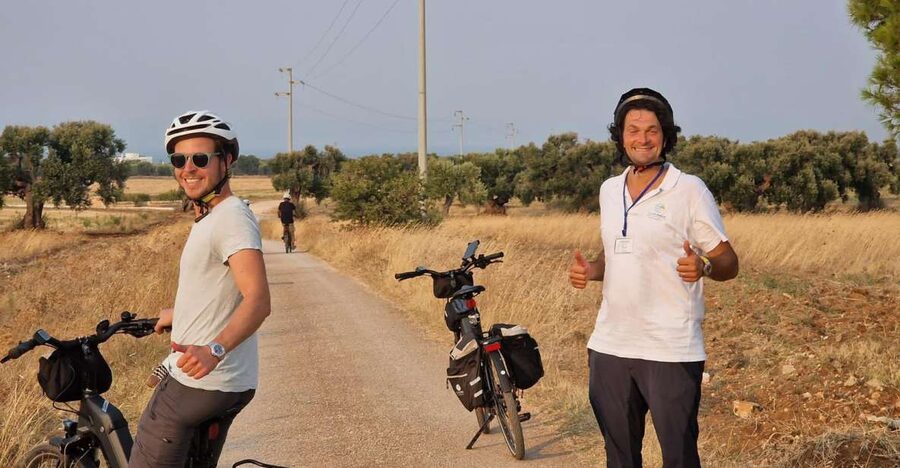 Ostuni: E-bike Tour, Ancient Olive Trees & Oil Tasting - Meeting at Cooperativa L’Agricola Montalbanese