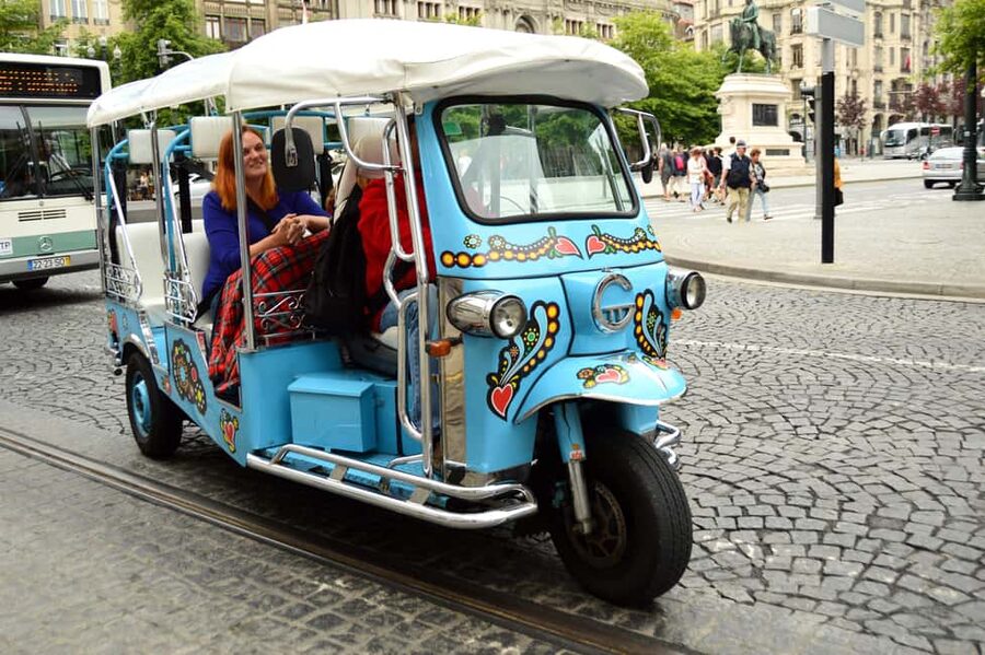 Porto: Tuk Tuk Tour with Olive Oil Tasting - Why a tuk tuk suits Porto’s streets