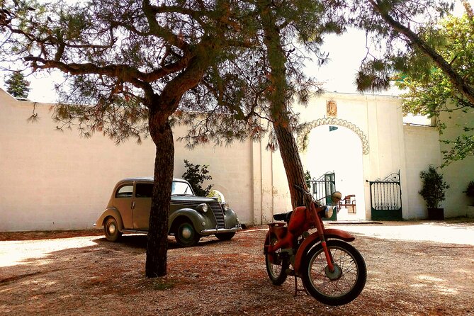 Private Tuk Tuk Tour of the Millenary Olive Groves in Ostuni - Why the tuk tuk works well in Ostuni