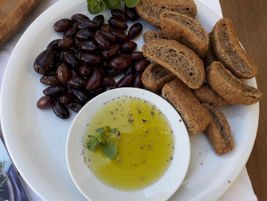 Rethymno: Olive Oil Tasting with Cretan Food Pairing - Walking through Crete’s olive oil culture