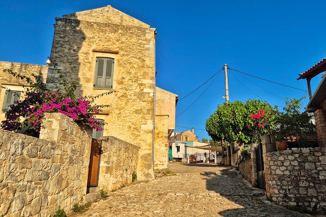 Shore Escape: Chania, Monastery & Olive Oil Tasting - What the strong service record suggests