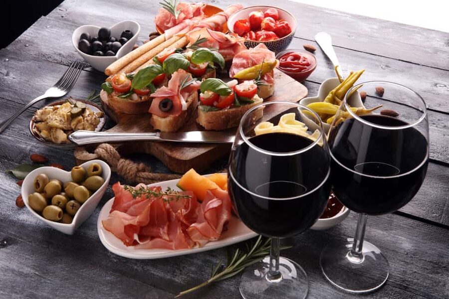 Šibenik: Croatia in a Day, Vistas, History, Olive Oil, Wine - How the timing and transport affect the day
