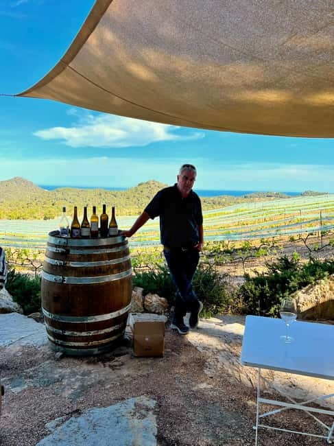 Small group- Exclusive Olive Oil & Wine Tour Mallorca - Two hours at an authentic Mallorcan bodega
